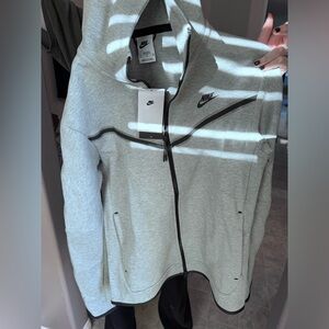 Grey nike tech size medium